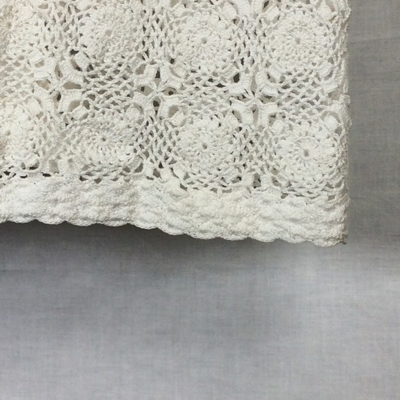 Hand Crocheted Women’s White Button Up Top VTG - Picture 7 of 13